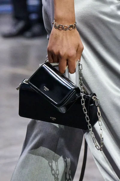 Look 104